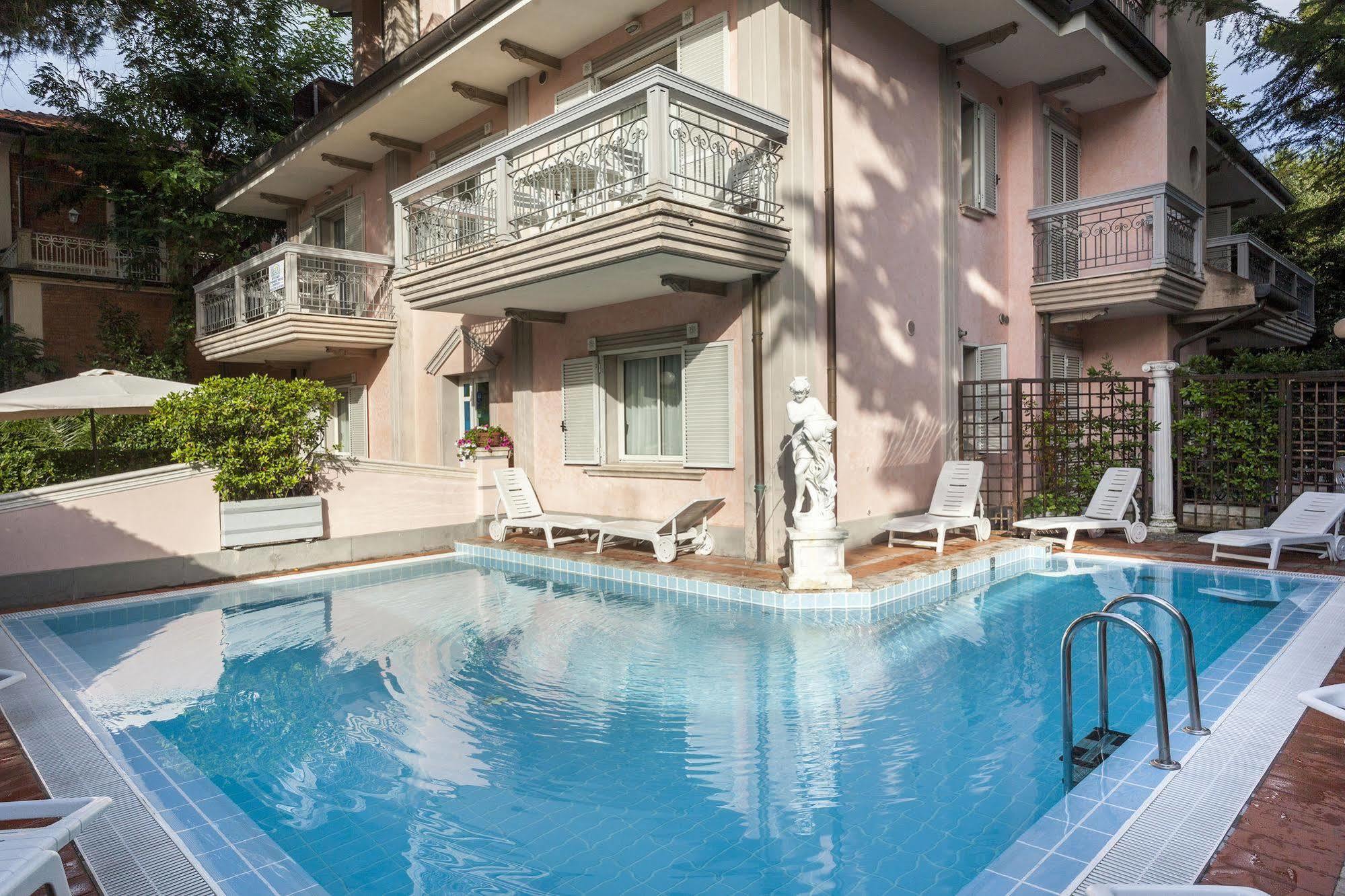 Residenza Villa Lidia Riccione Kültér fotó