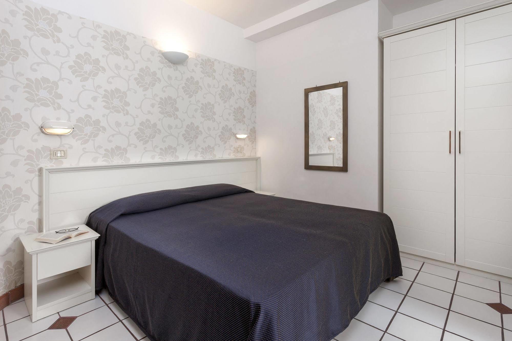 Residenza Villa Lidia Riccione Kültér fotó
