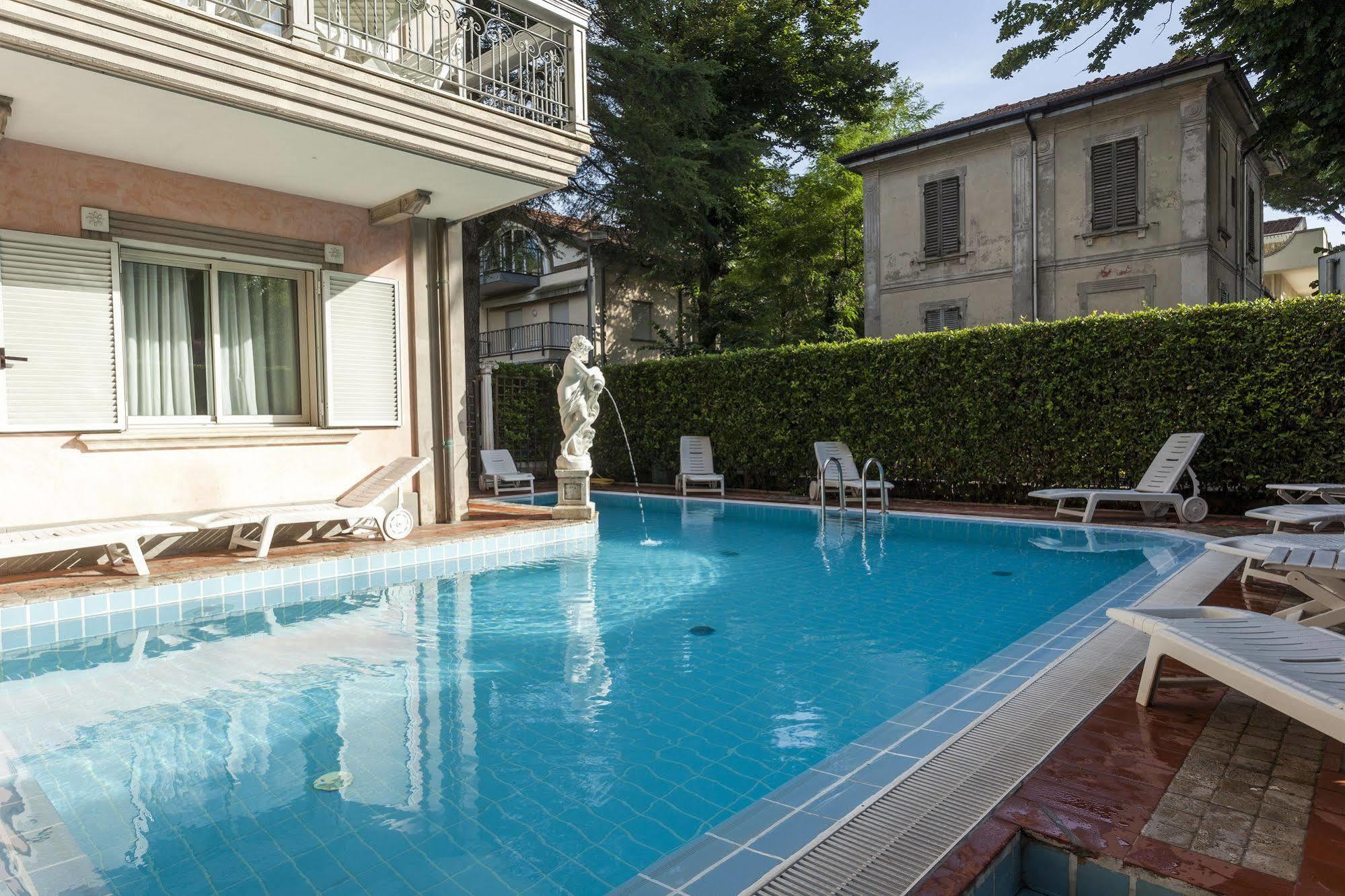 Residenza Villa Lidia Riccione Kültér fotó